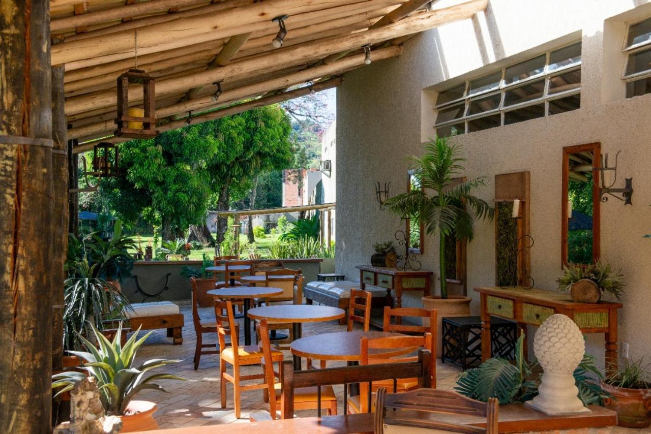 Hotel Santiago Lindoia Bagian luar foto