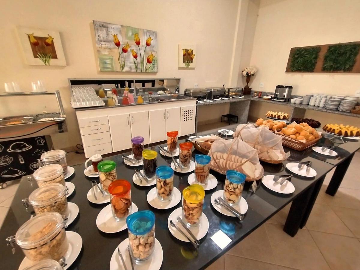 Hotel Santiago Lindoia Bagian luar foto