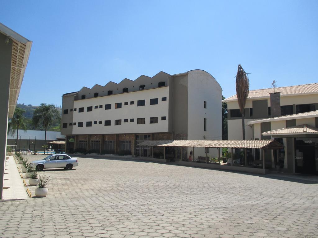 Hotel Santiago Lindoia Bagian luar foto