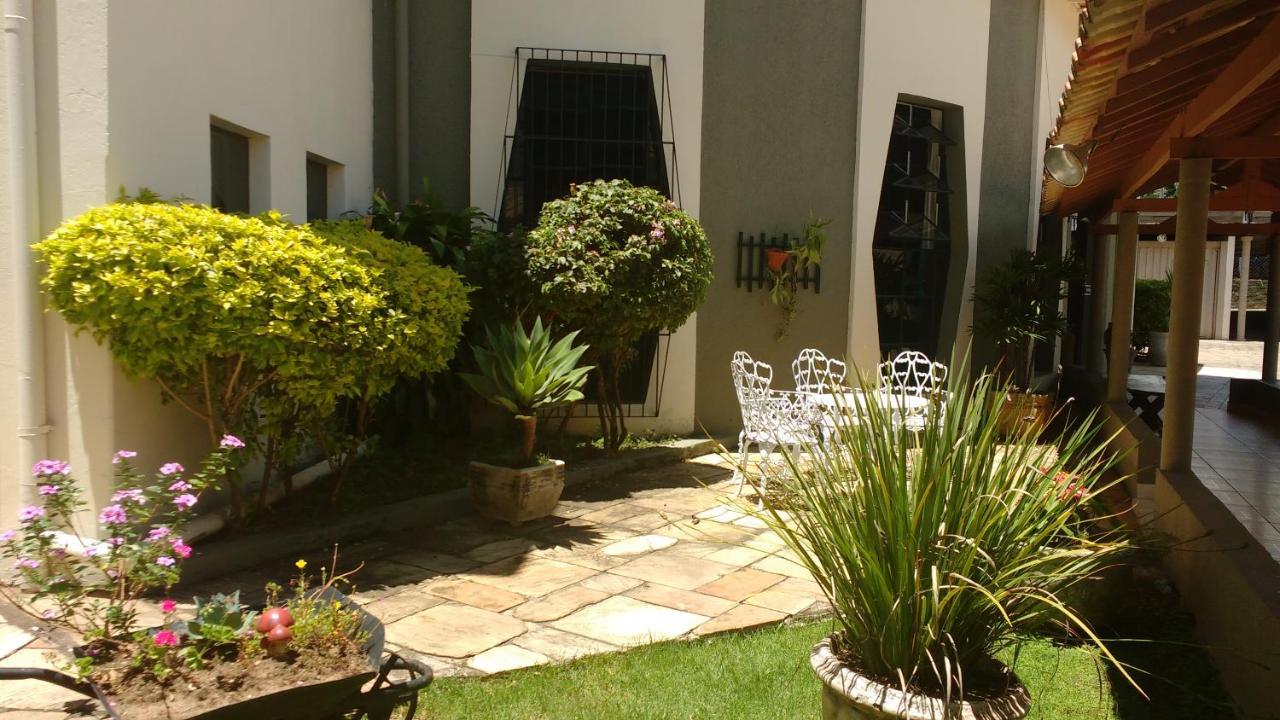 Hotel Santiago Lindoia Bagian luar foto