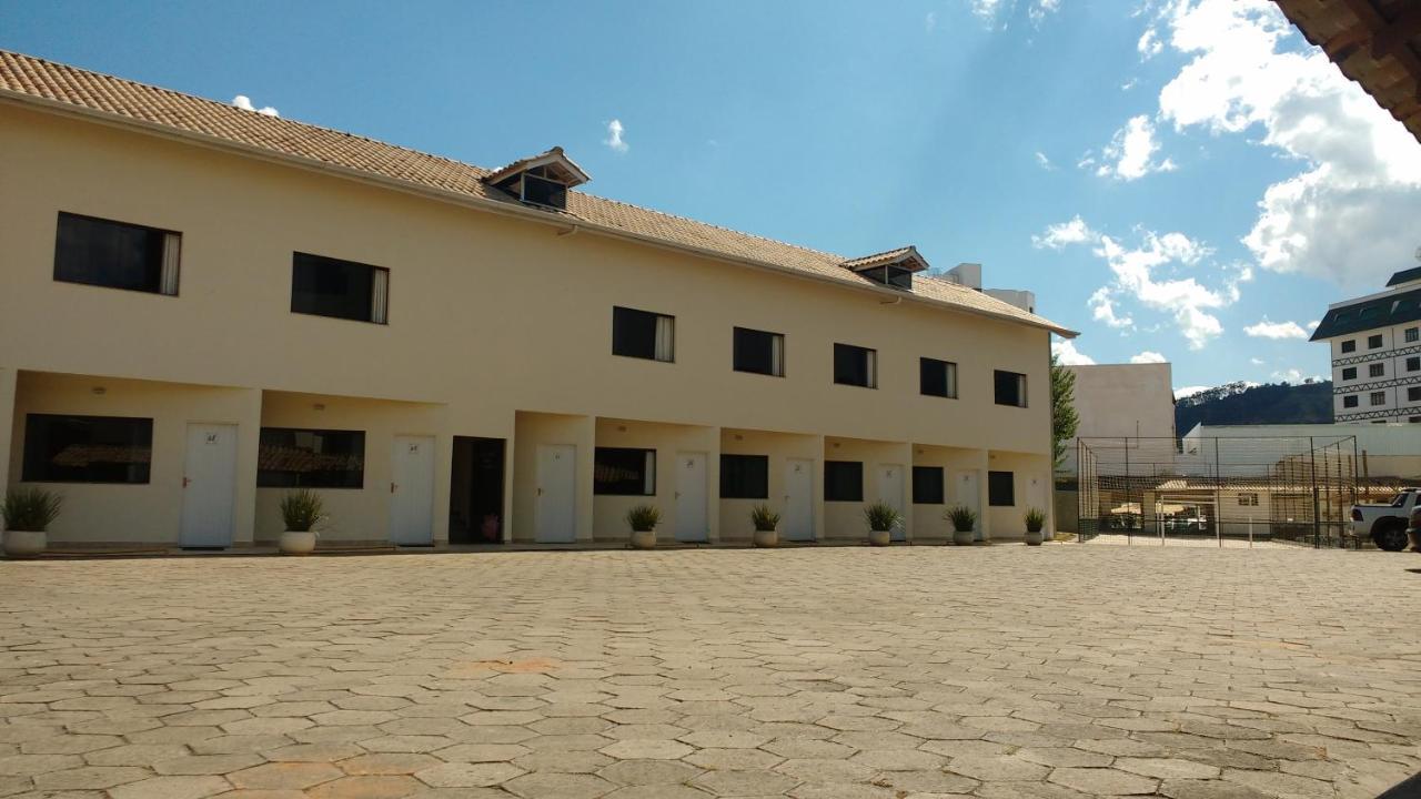 Hotel Santiago Lindoia Bagian luar foto