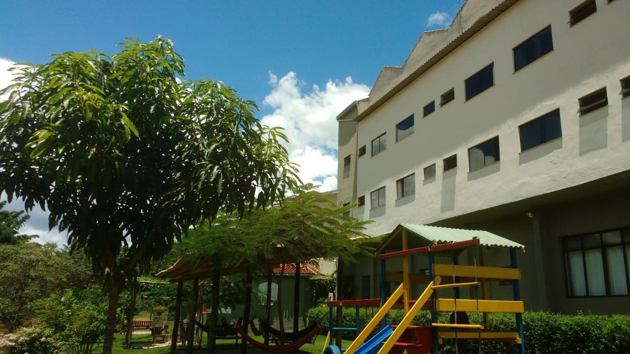 Hotel Santiago Lindoia Bagian luar foto