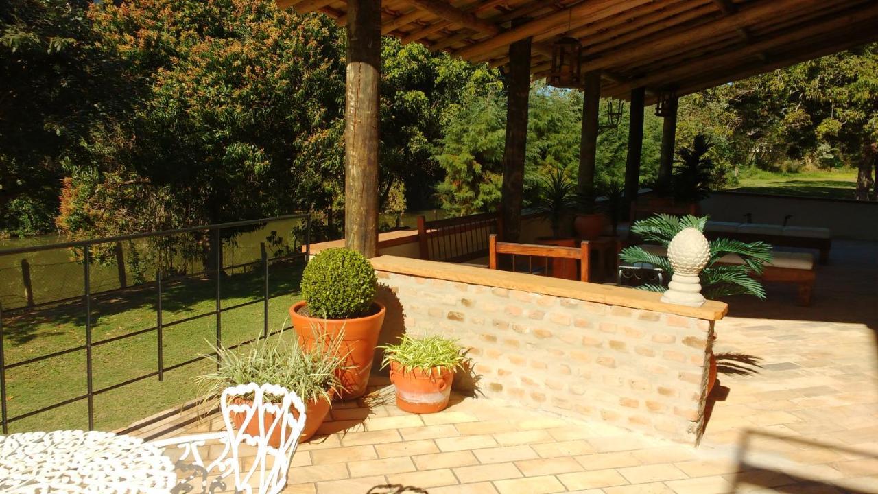 Hotel Santiago Lindoia Bagian luar foto